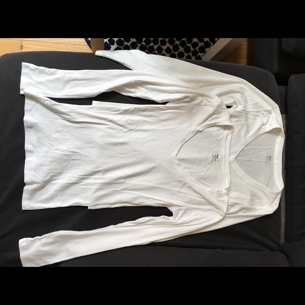 Gap. long sleeve, cotton, favorite Tee, white